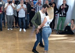 BACHATA Sensual – Right & Left Turn Through the back